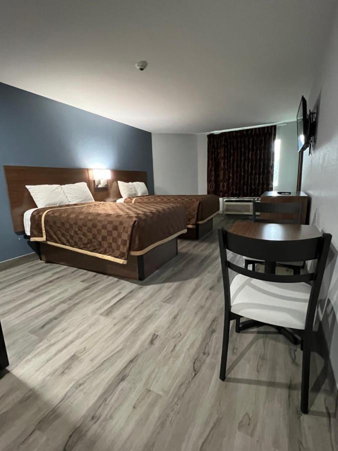 Relax Inn Channelview Bagian luar foto