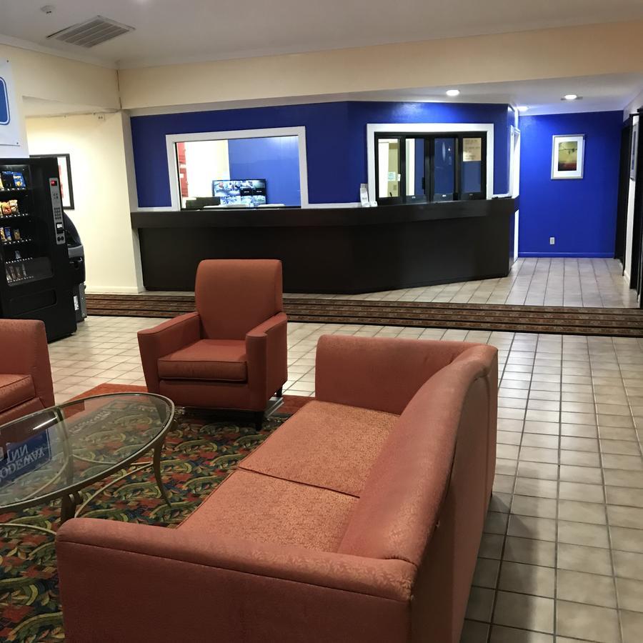 Relax Inn Channelview Bagian luar foto