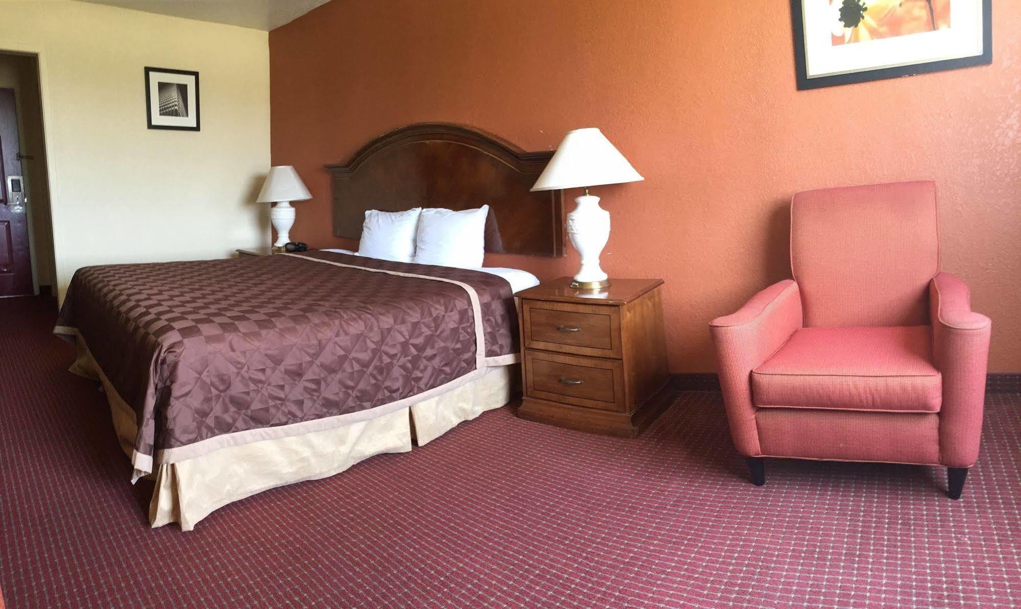 Relax Inn Channelview Bagian luar foto